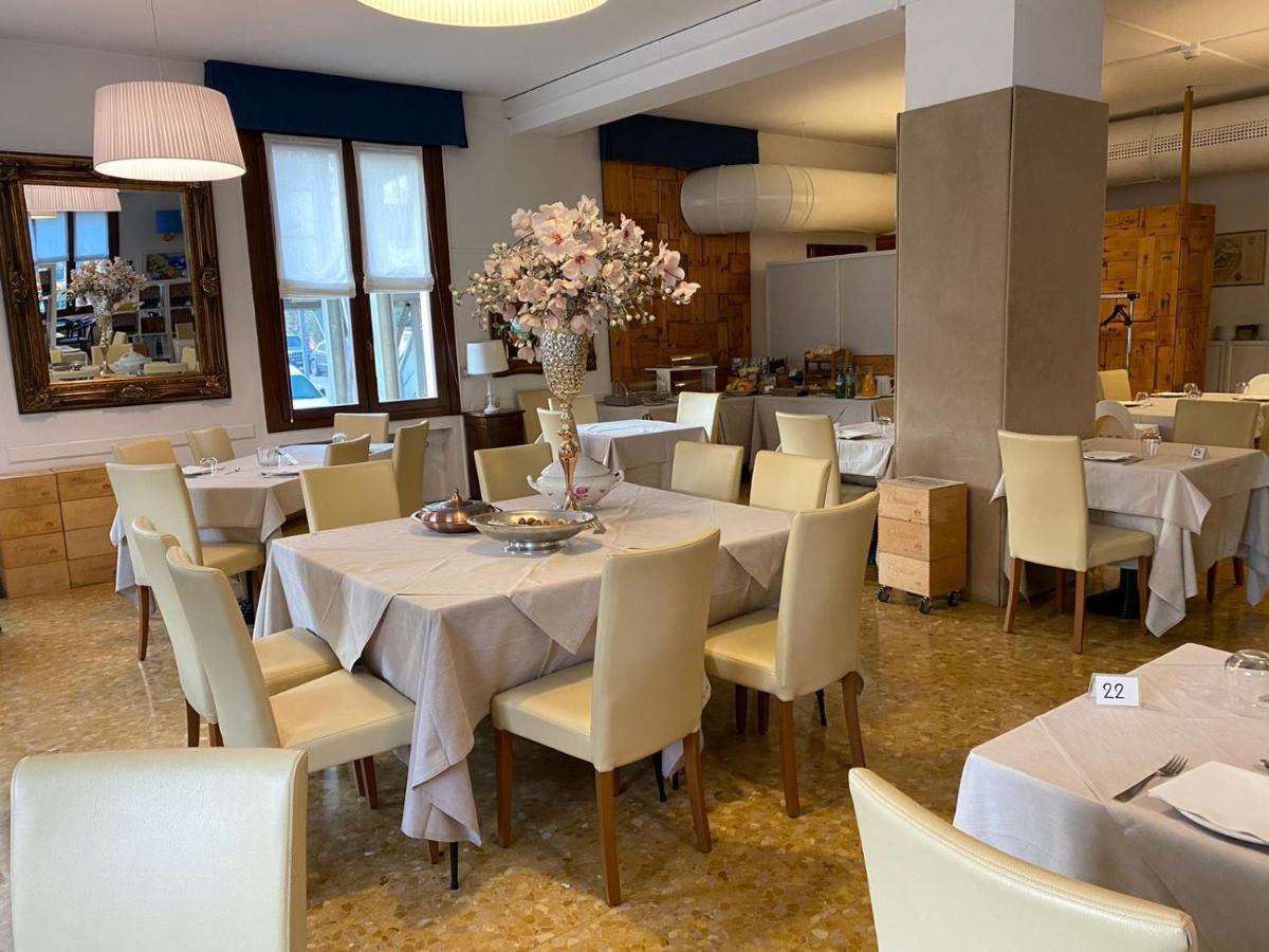 Locanda Al Santuario Peschiera del Garda Exteriör bild
