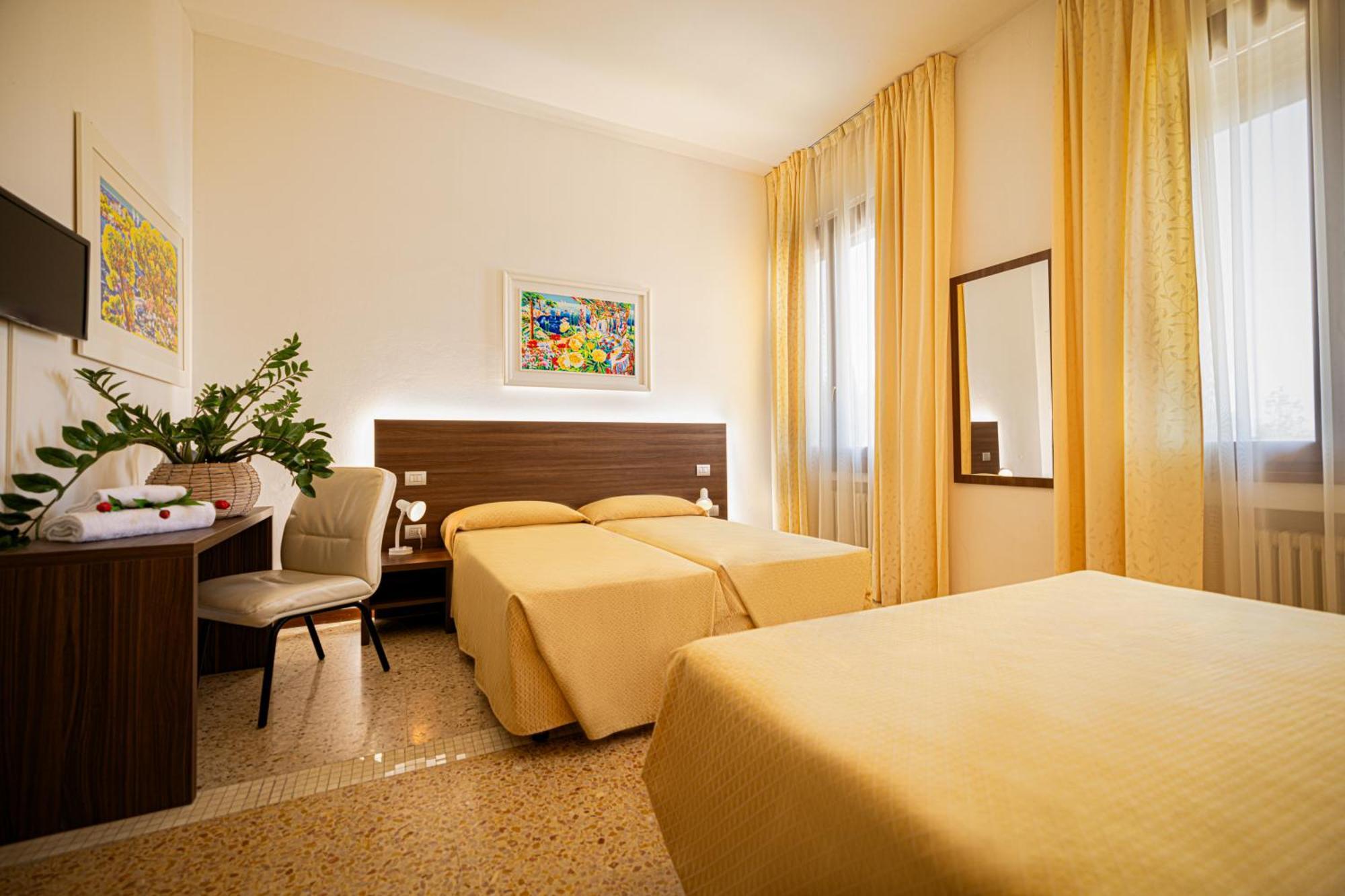 Locanda Al Santuario Peschiera del Garda Exteriör bild