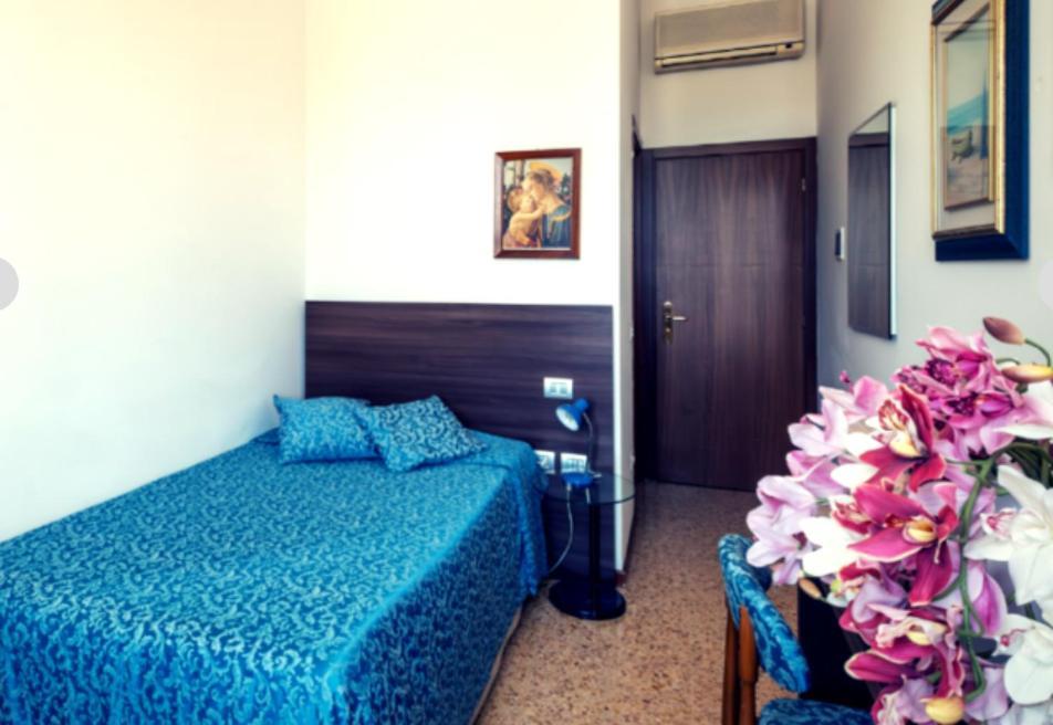 Locanda Al Santuario Peschiera del Garda Exteriör bild